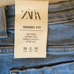 NWT ZARA skinny fit jeans Sz 2